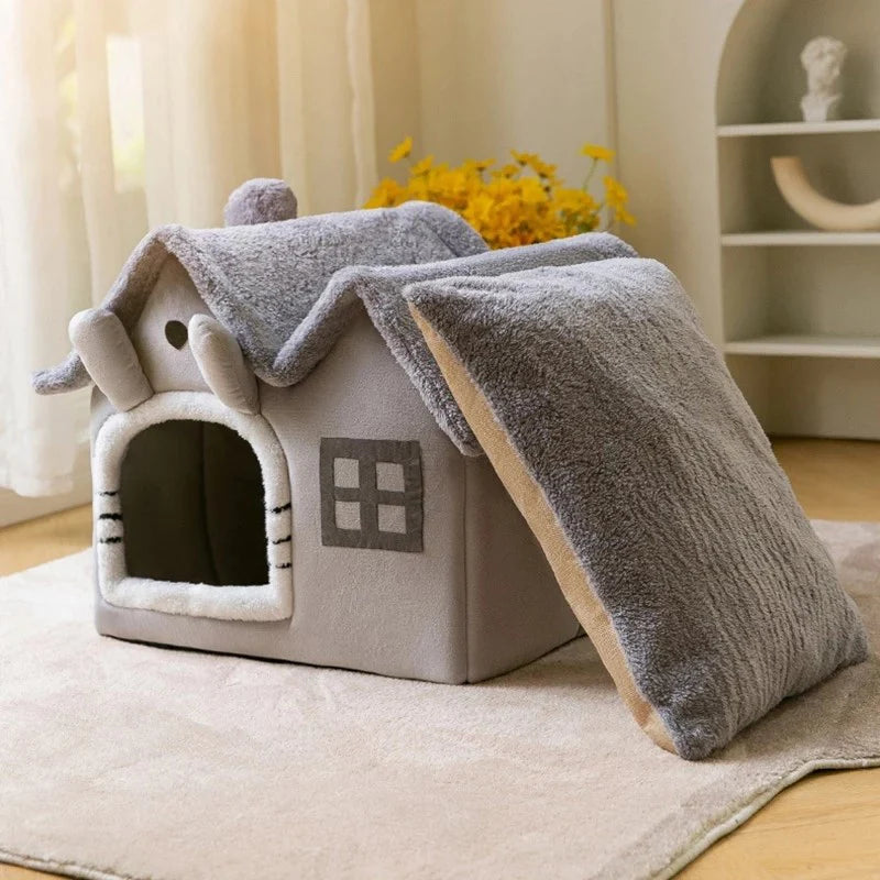 Plush pet house with removable roof